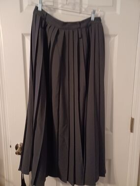 Cupshe Pleated Skirt